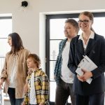 From Keys to Keepsakes: A Complete Guide to Moving 2 From Keys to Keepsakes: A Complete Guide to Moving