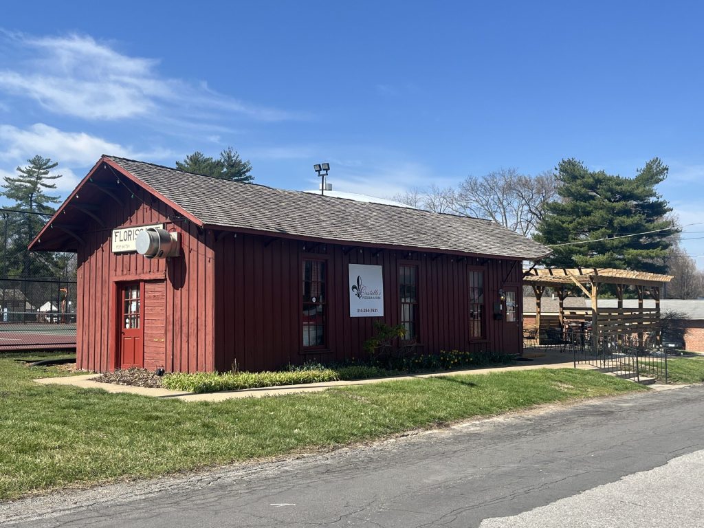 Why Everyone Is Talking About Costello’s Pizzeria & Subs In Florissant 1 Why Everyone Is Talking About Costello’s Pizzeria & Subs In Florissant