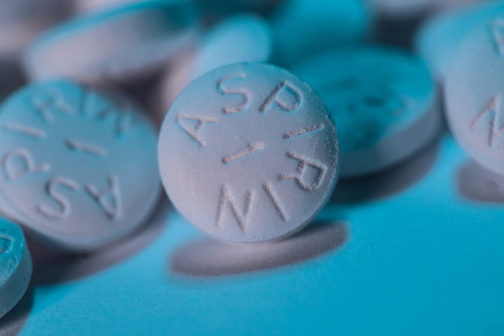 Should Older Adults Take Aspirin Every Day? Understanding the Benefits and Risks 1 Should Older Adults Take Aspirin Every Day? Understanding the Benefits and Risks