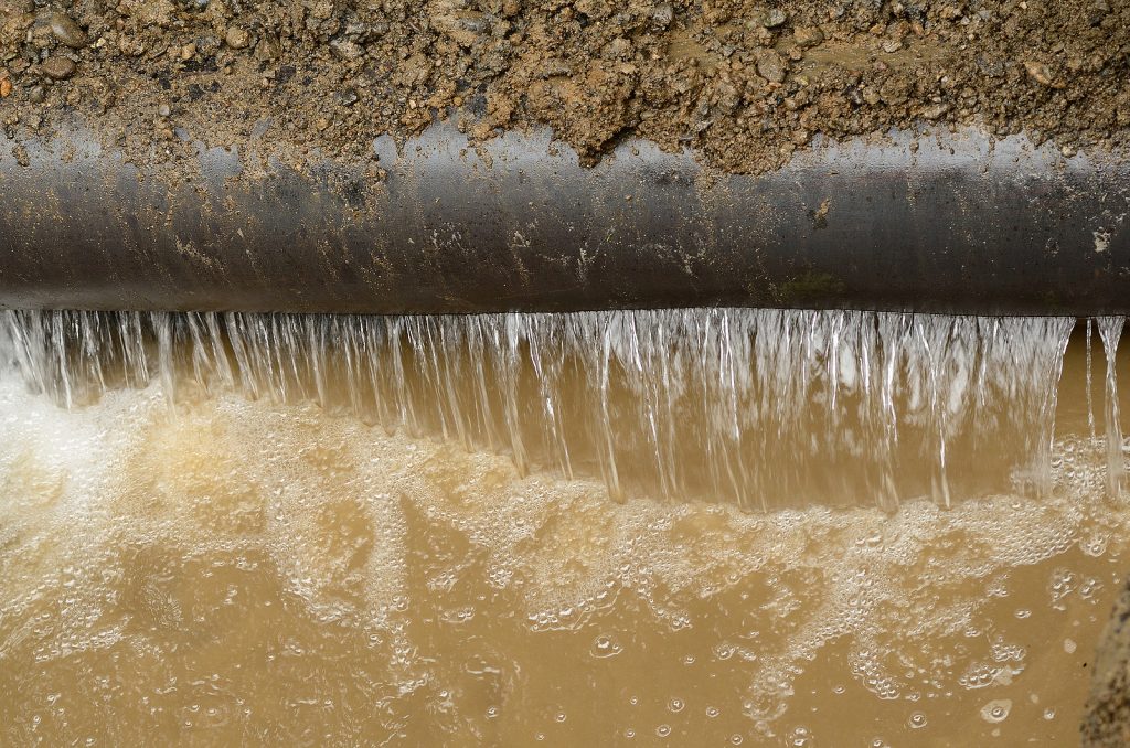 Major Water Main Break Floods Homes, Triggers Boil Water Advisory in Olivette and University City 4 Major Water Main Break Floods Homes, Triggers Boil Water Advisory in Olivette and University City
